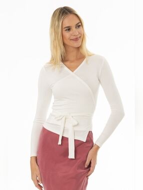 NWT Womens White Solid Wrap T-Shirt Blouse - S- Ballet, Dance, Feminine